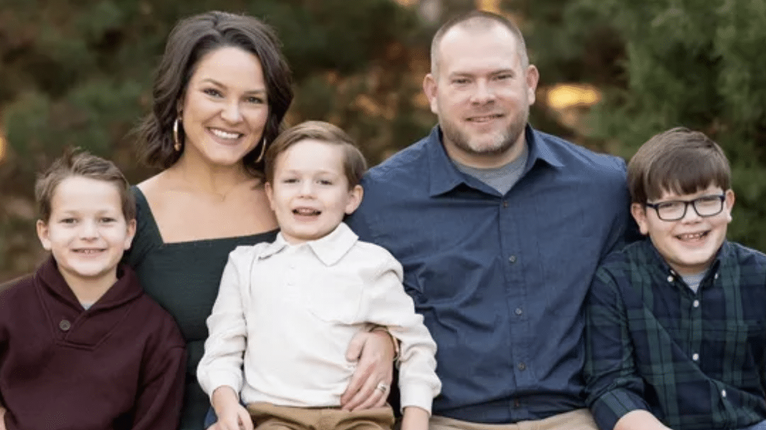 Via GoFundMe, Beau Clark in the Middle with Family