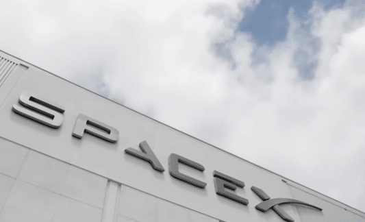 SpaceX Supervisors Tried to Limit Bathroom Breaks of Worker With Crohn's Disease: Suit
