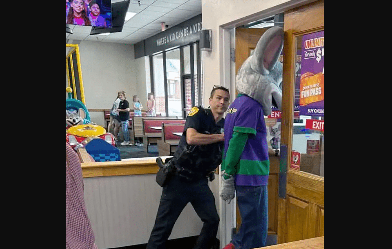 Chuck E. Cheese Mascot Arrested in Front of Horrified Kids