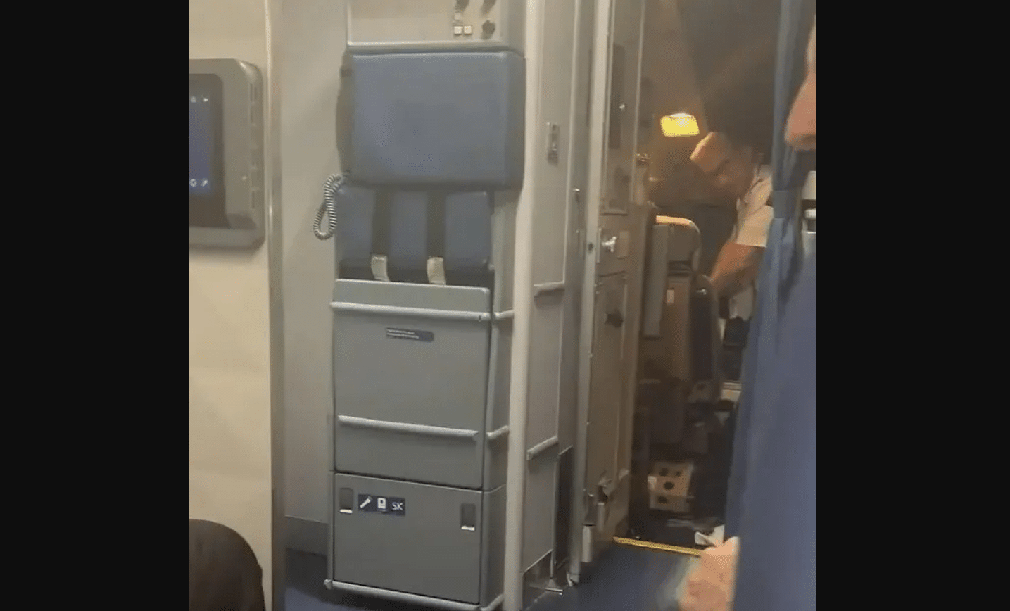 Delta Airlines Pilot Arrested by ICE Upon Landing in San Francisco