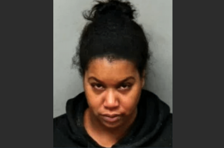 Mother Threatens to Kill 3-Year-Old and 7-Year-Old During Livestream