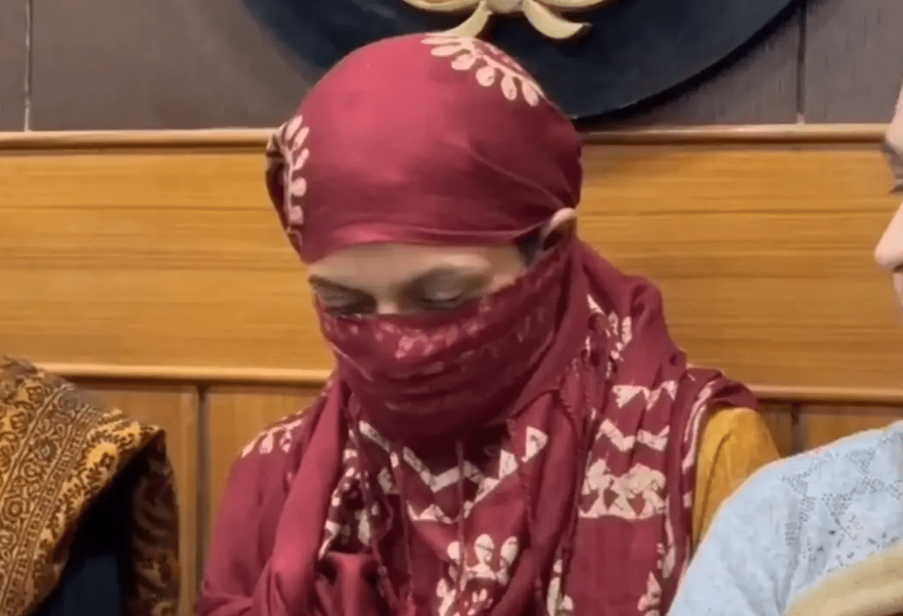 Jealous Aunt Drowns 6-Year-Old Niece at Wedding