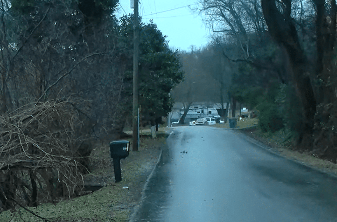 Mom Kills Husband, Shoots son, Dies in Crash