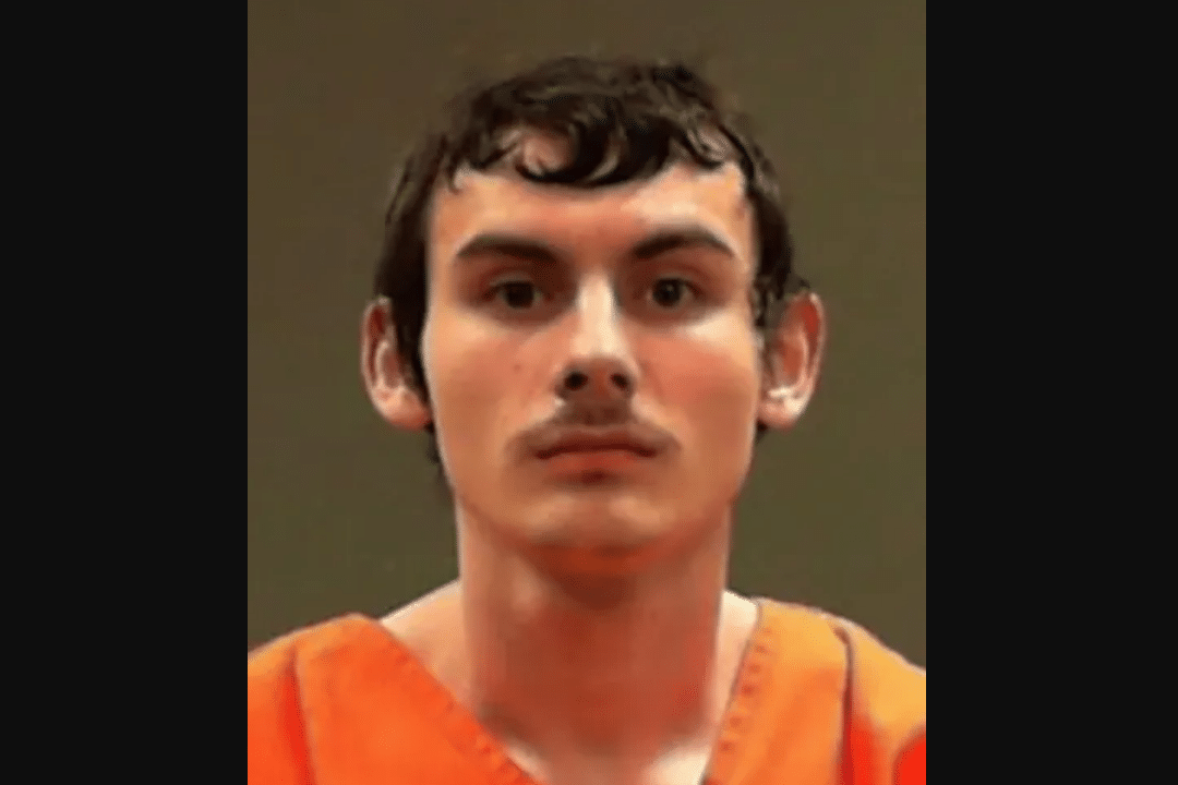 Teen Kills Mom, Shoots Dad After Christmas