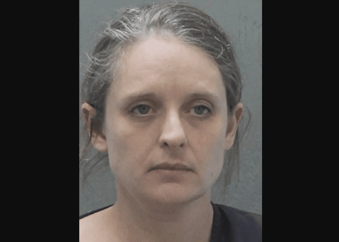 Nude "Mermaid" Attacks Police Officer