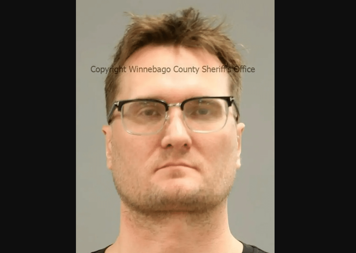 Psycho Surgeon Found With Ex's Murder Weapon