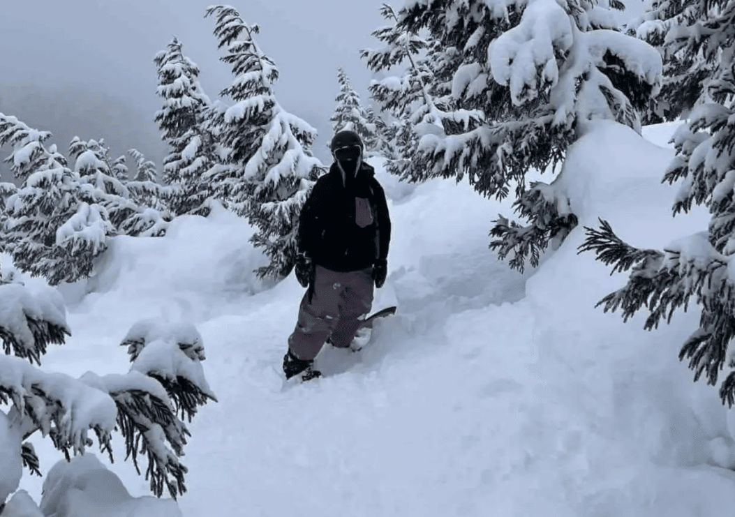 Young Aussie Snowboarder Dies in Tragic Ski Lift Accident