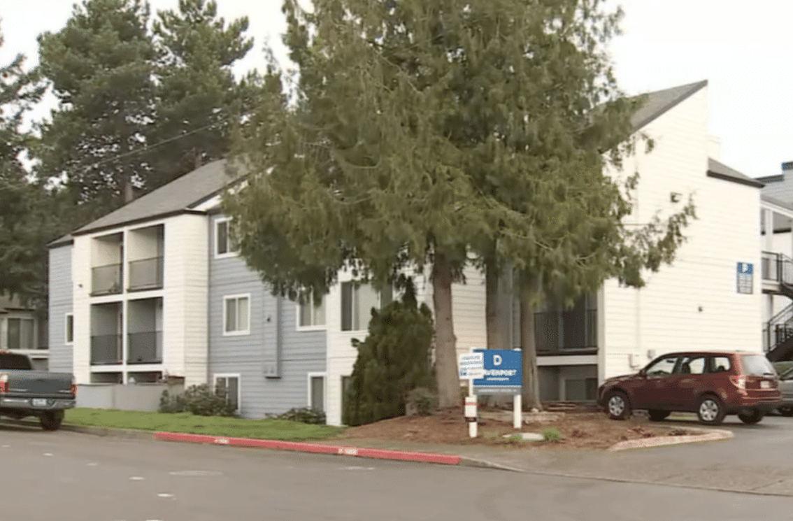 Father Finds Dead Mouse Found in Baby's Mouth