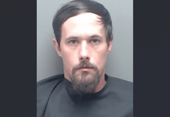 Man Stabbed His Mother to Death, Then Dialed 911