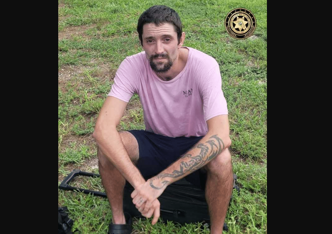 Father Found Dead on Beach