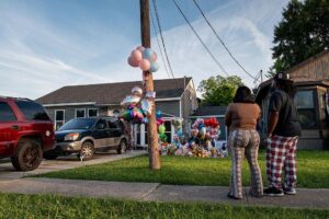 8 Children Killed by Father Laid to Rest