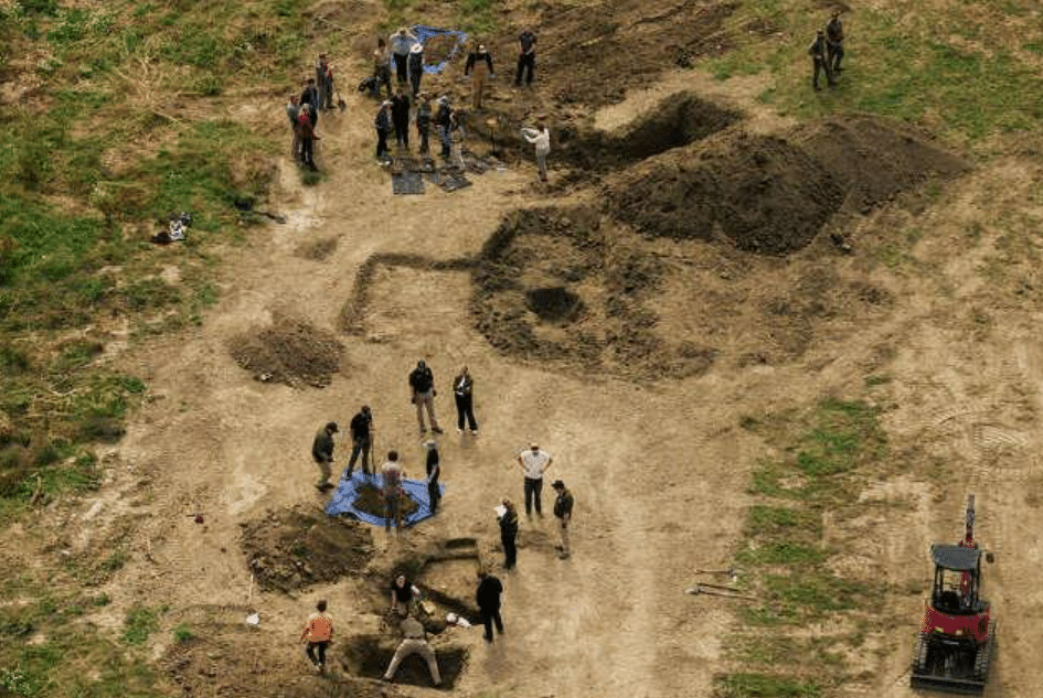 117 Dead Dogs Found Buried at "No-Kill" Rescue