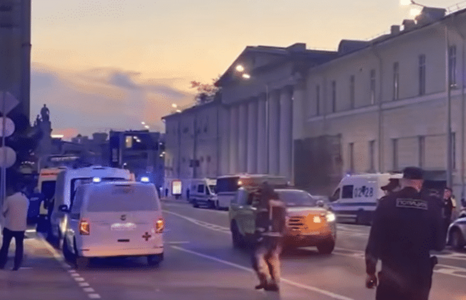 Restaurant Bombing Kills Three, Injures 21
