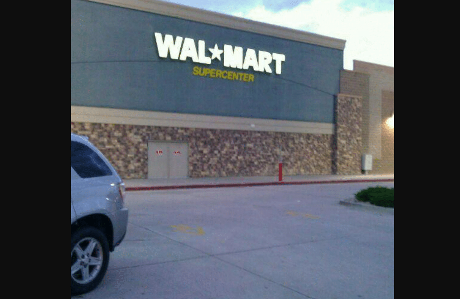 Man Stabs 7-Year-Old in Walmart
