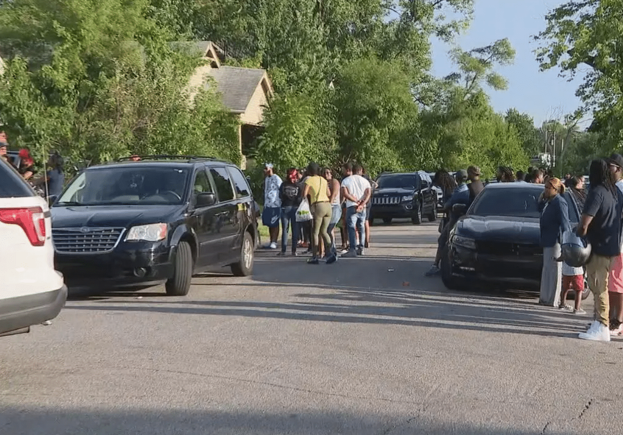 Three Dead, Four Wounded in Mass Shooting
