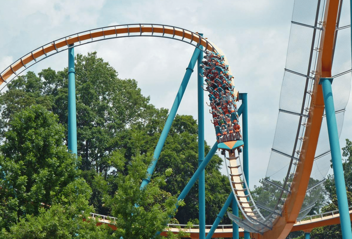 Man Dies After Fall From Six Flags Roller Coaster